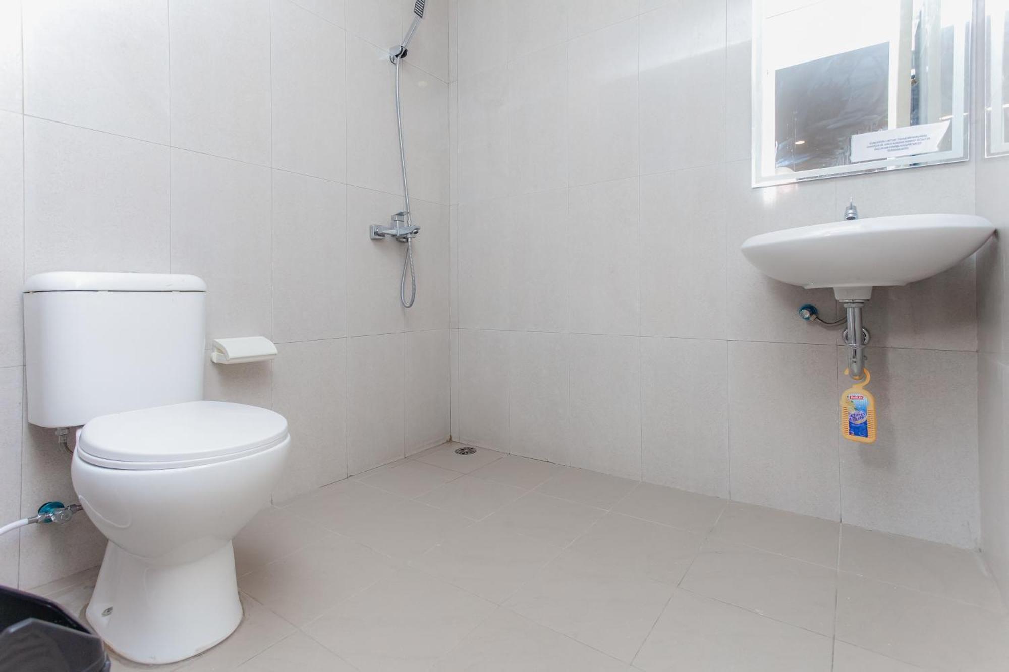 Urbanview Hotel Priority Samarinda By Reddoorz Buitenkant foto