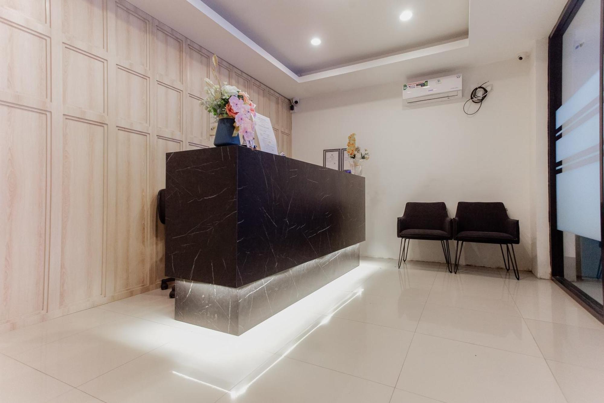 Urbanview Hotel Priority Samarinda By Reddoorz Buitenkant foto